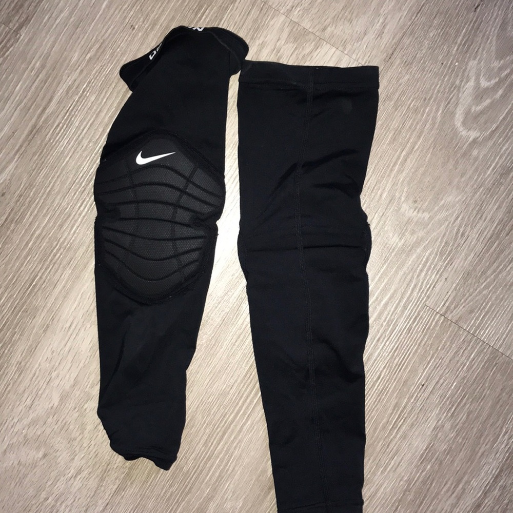 Padded elbow sleeves